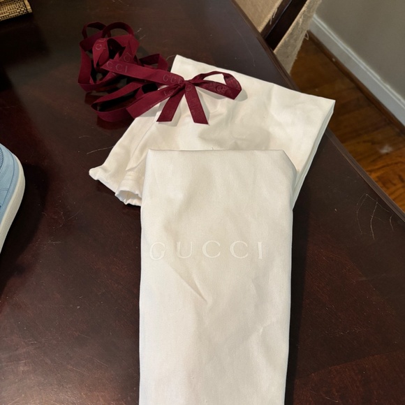 Women Gucci Shoes. (2025) Size 6.5 Blue with receipt - Picture 7 of 9